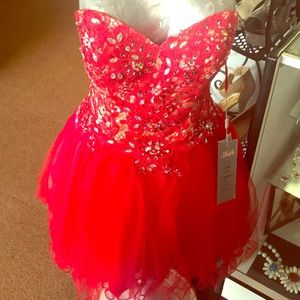 Beautiful prom dress Red new